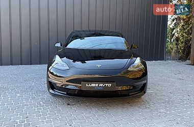 Седан Tesla Model 3 2022 в Львові