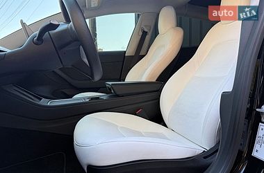 Седан Tesla Model 3 2022 в Львові