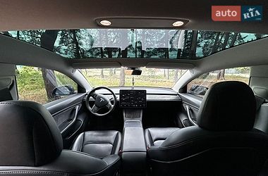 Седан Tesla Model 3 2020 в Киеве фото 16 Седан Tesla Model 3 2020 в Киеве