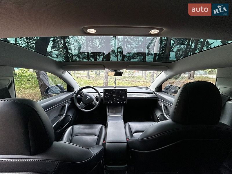Седан Tesla Model 3 2020 в Киеве фото 16 Седан Tesla Model 3 2020 в Киеве
