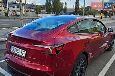 Седан Tesla Model 3 2024 в Києві