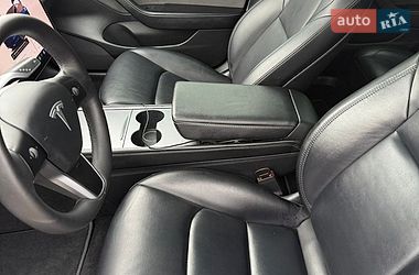 Седан Tesla Model 3 2023 в Києві