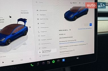 Седан Tesla Model 3 2023 в Києві