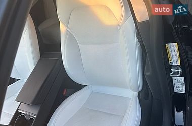 Седан Tesla Model 3 2024 в Запорожье