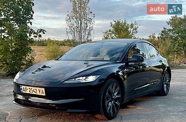 Седан Tesla Model 3 2024 в Запорожье