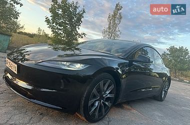 Седан Tesla Model 3 2024 в Запорожье