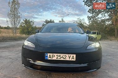 Седан Tesla Model 3 2024 в Запорожье