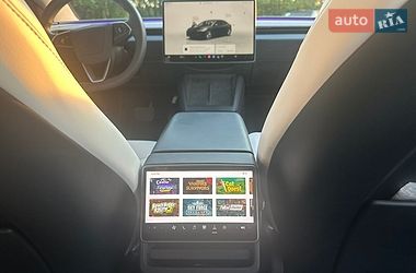 Седан Tesla Model 3 2024 в Запорожье