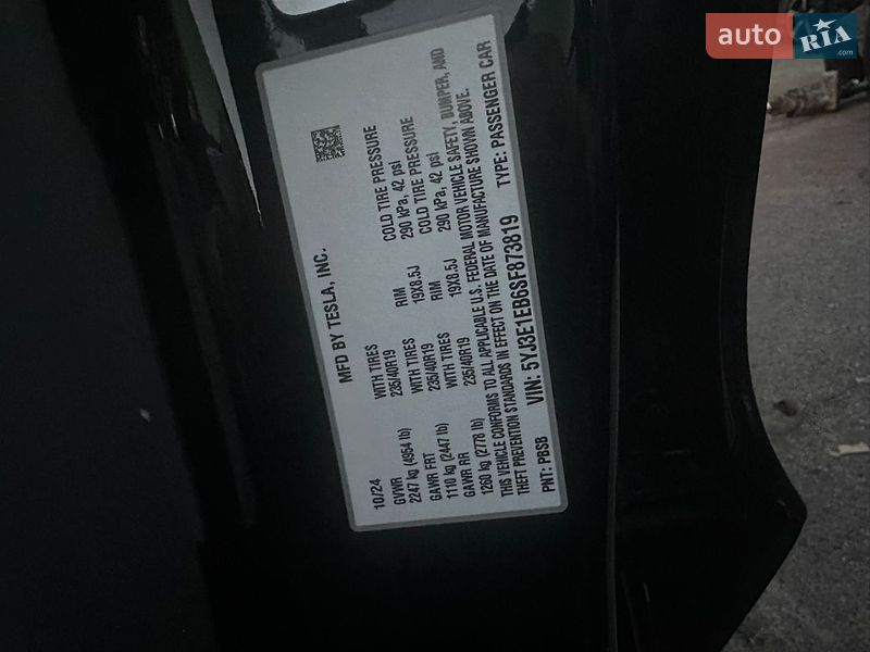 Седан Tesla Model 3 2024 в Запорожье