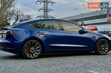 Седан Tesla Model 3 2023 в Дніпрі