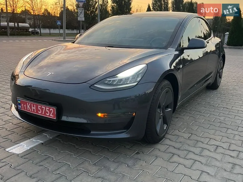 Tesla Model 3