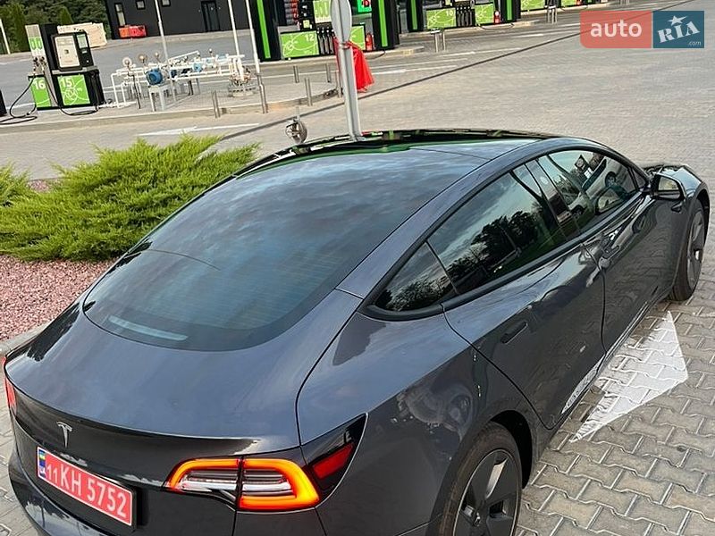Седан Tesla Model 3 2020 в Кременчуге