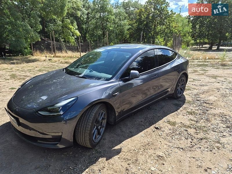 Седан Tesla Model 3 2022 в Одессе