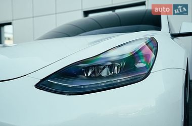 Седан Tesla Model 3 2021 в Харькове