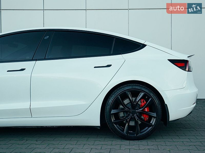 Седан Tesla Model 3 2021 в Харькове