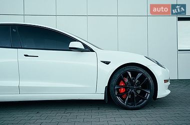 Седан Tesla Model 3 2021 в Харькове