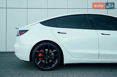 Седан Tesla Model 3 2021 в Харькове