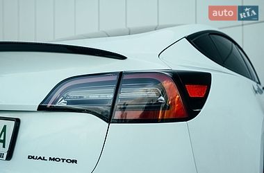 Седан Tesla Model 3 2021 в Харькове