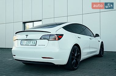 Седан Tesla Model 3 2021 в Харькове