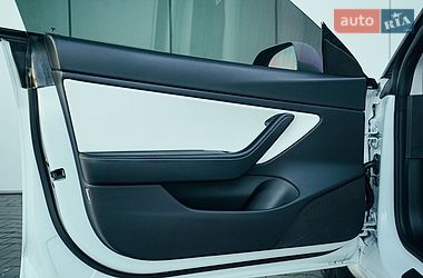 Седан Tesla Model 3 2021 в Харькове