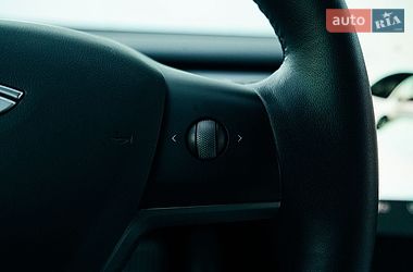Седан Tesla Model 3 2021 в Харькове