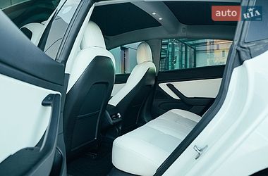 Седан Tesla Model 3 2021 в Харькове