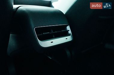 Седан Tesla Model 3 2021 в Харькове