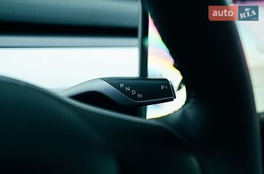 Седан Tesla Model 3 2021 в Харькове