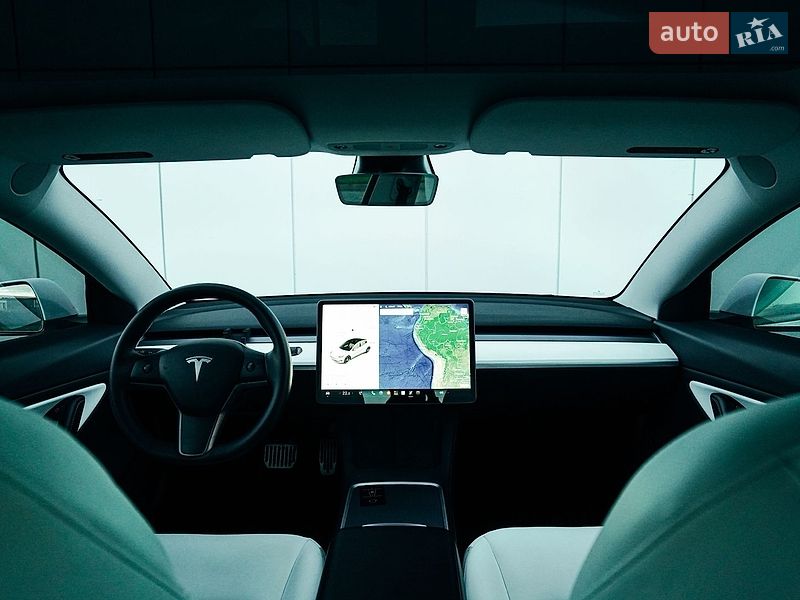 Седан Tesla Model 3 2021 в Харькове