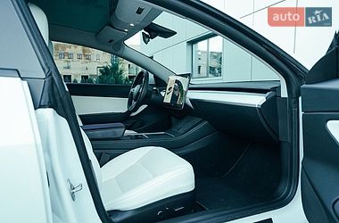 Седан Tesla Model 3 2021 в Харькове