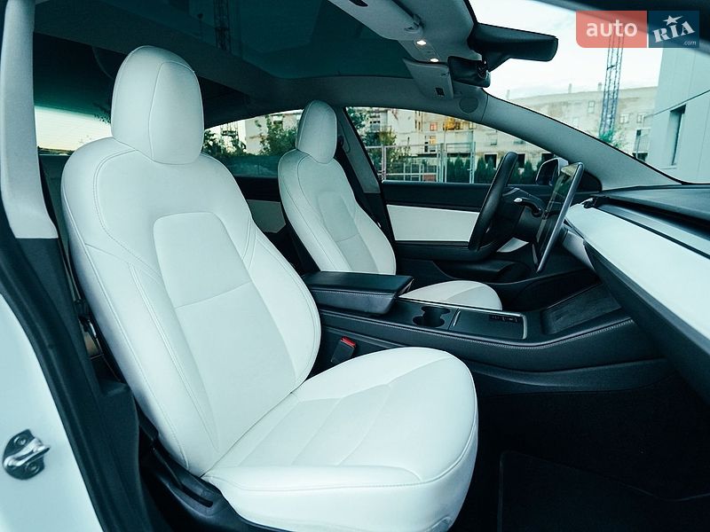 Седан Tesla Model 3 2021 в Харькове