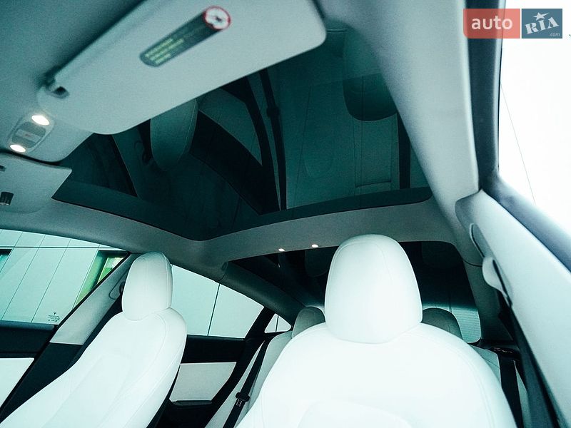 Седан Tesla Model 3 2021 в Харькове