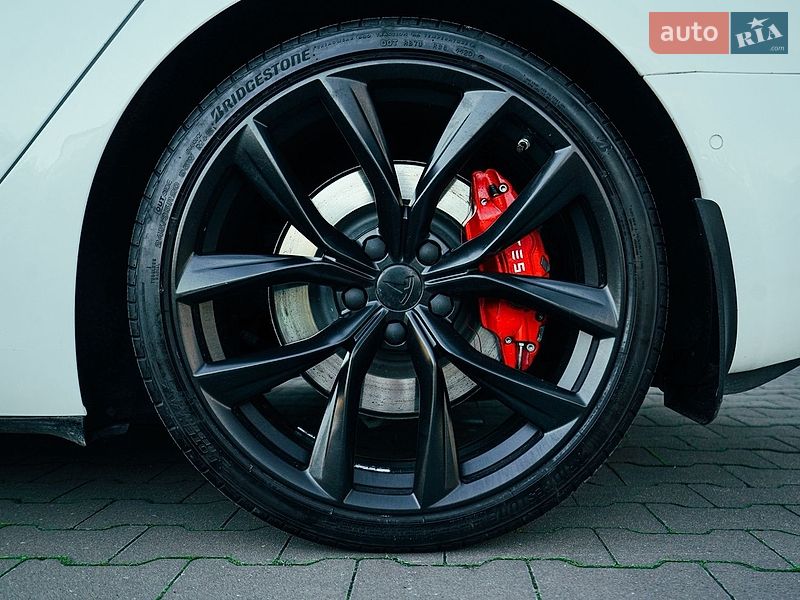 Седан Tesla Model 3 2021 в Харькове