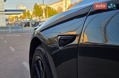 Седан Tesla Model 3 2021 в Києві