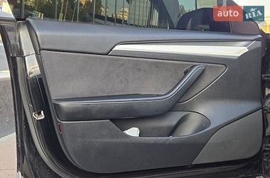 Седан Tesla Model 3 2021 в Києві
