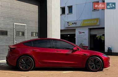Седан Tesla Model 3 2024 в Киеве