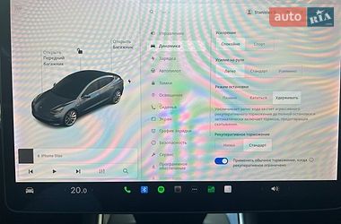 Седан Tesla Model 3 2019 в Львове