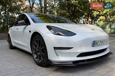 Седан Tesla Model 3 2019 в Львові