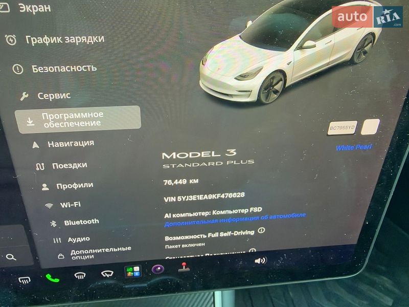 Седан Tesla Model 3 2019 в Львові