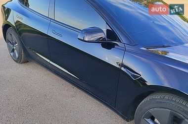 Седан Tesla Model 3 2021 в Краснограді