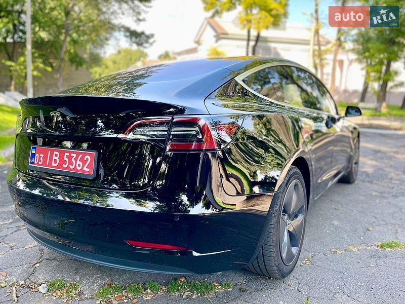 Седан Tesla Model 3 2018 в Каменском