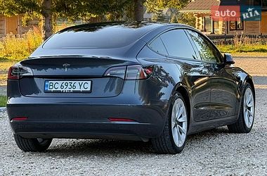 Седан Tesla Model 3 2022 в Самборе