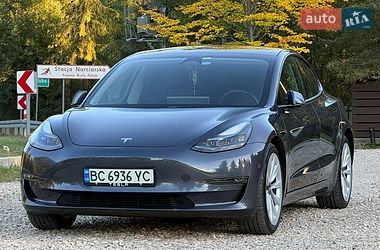 Седан Tesla Model 3 2022 в Самборе