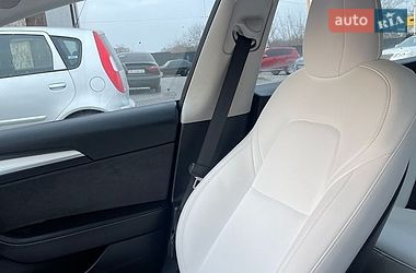 Седан Tesla Model 3 2022 в Дніпрі