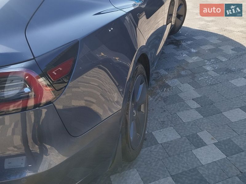 Седан Tesla Model 3 2022 в Харкові