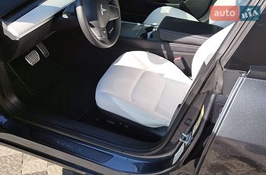 Седан Tesla Model 3 2022 в Харкові
