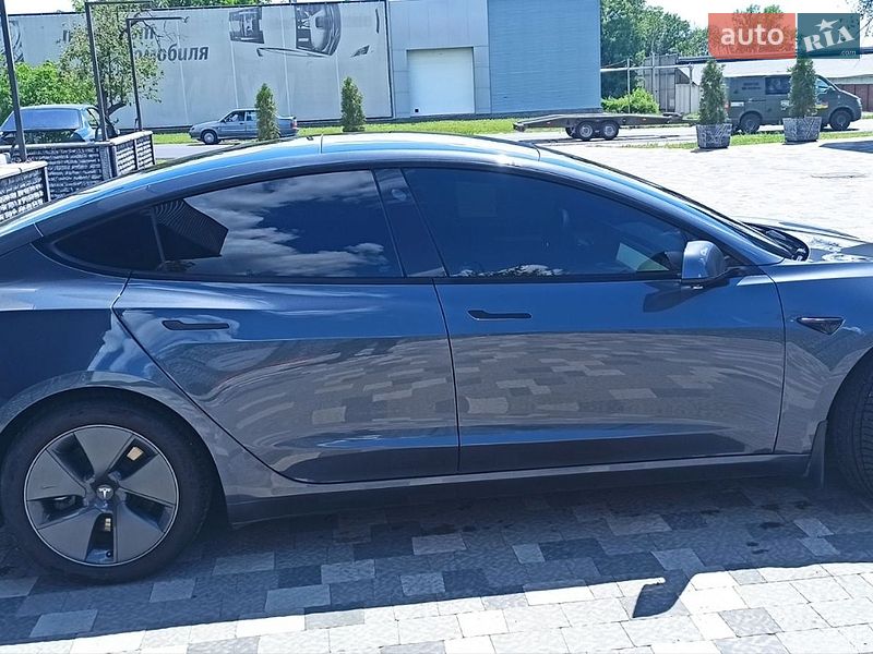 Седан Tesla Model 3 2022 в Харкові