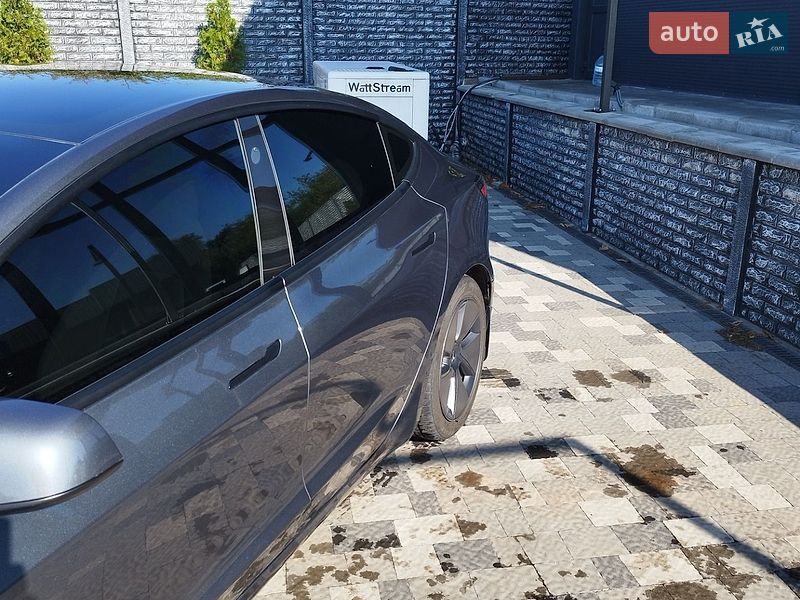 Седан Tesla Model 3 2022 в Харкові