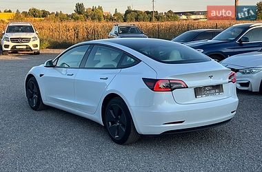 Седан Tesla Model 3 2023 в Рівному