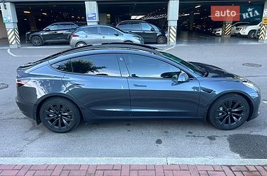 Седан Tesla Model 3 2022 в Києві